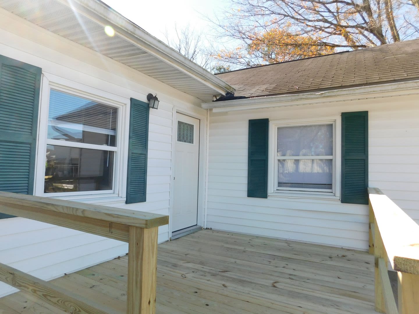423 Bouy Street Cute Bungalow – photo 5