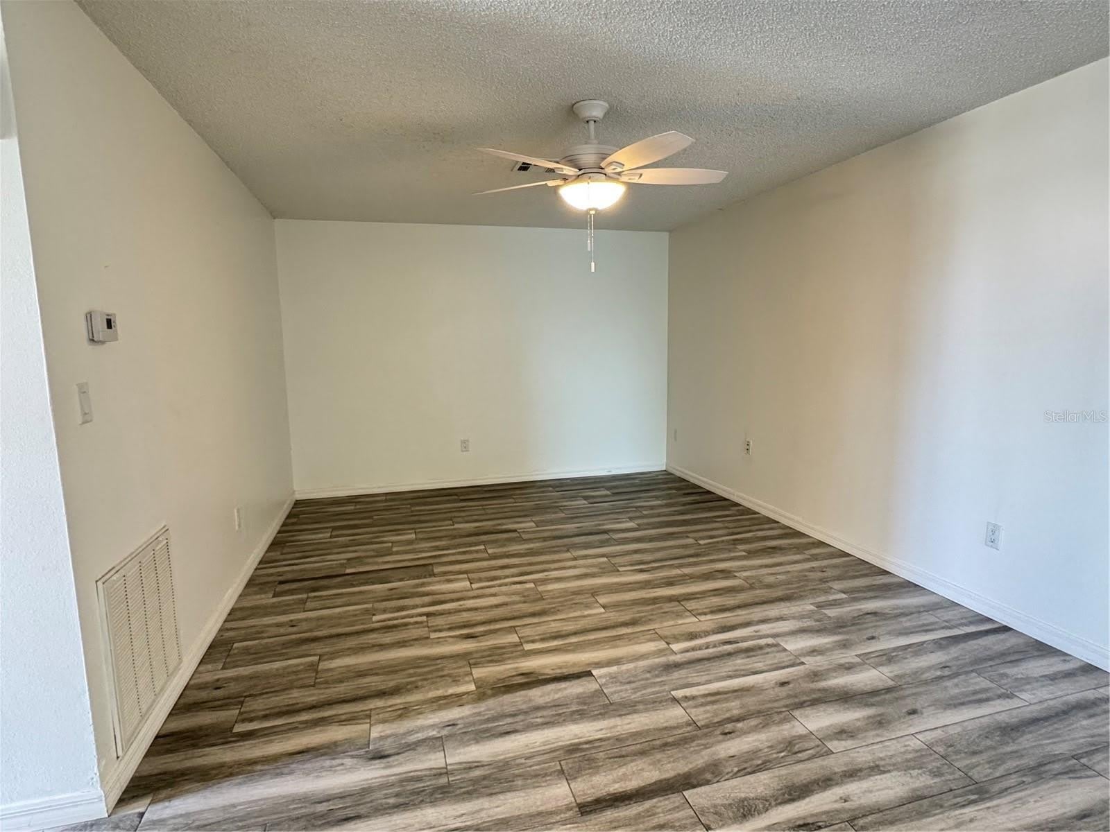 215 FERNWOOD ST – photo 5