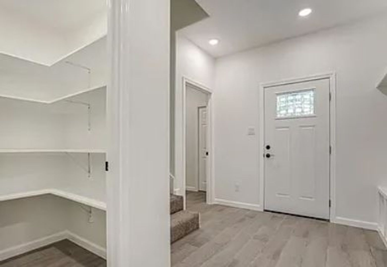 3-bedroom, 2.5-bath luxury home for rent minutes from canyon lake – photo 3
