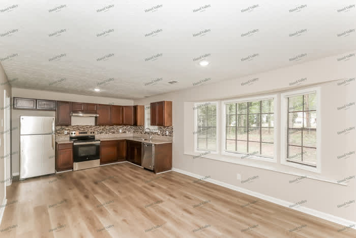 621 Blue Flag Lane – photo 5