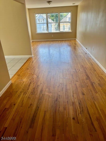 1073 Bond St – photo 3