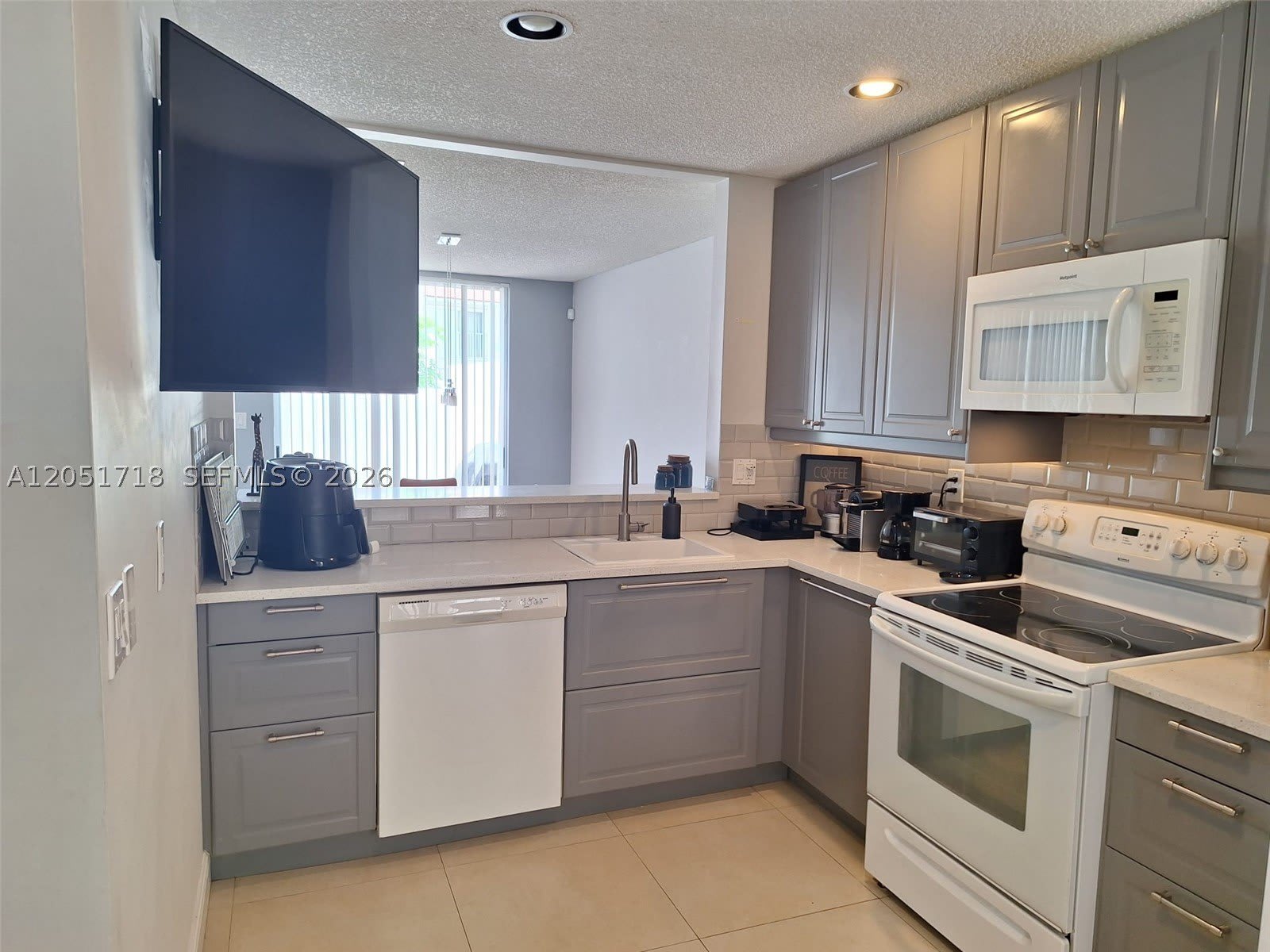 10241 NW 52nd Ter – photo 4