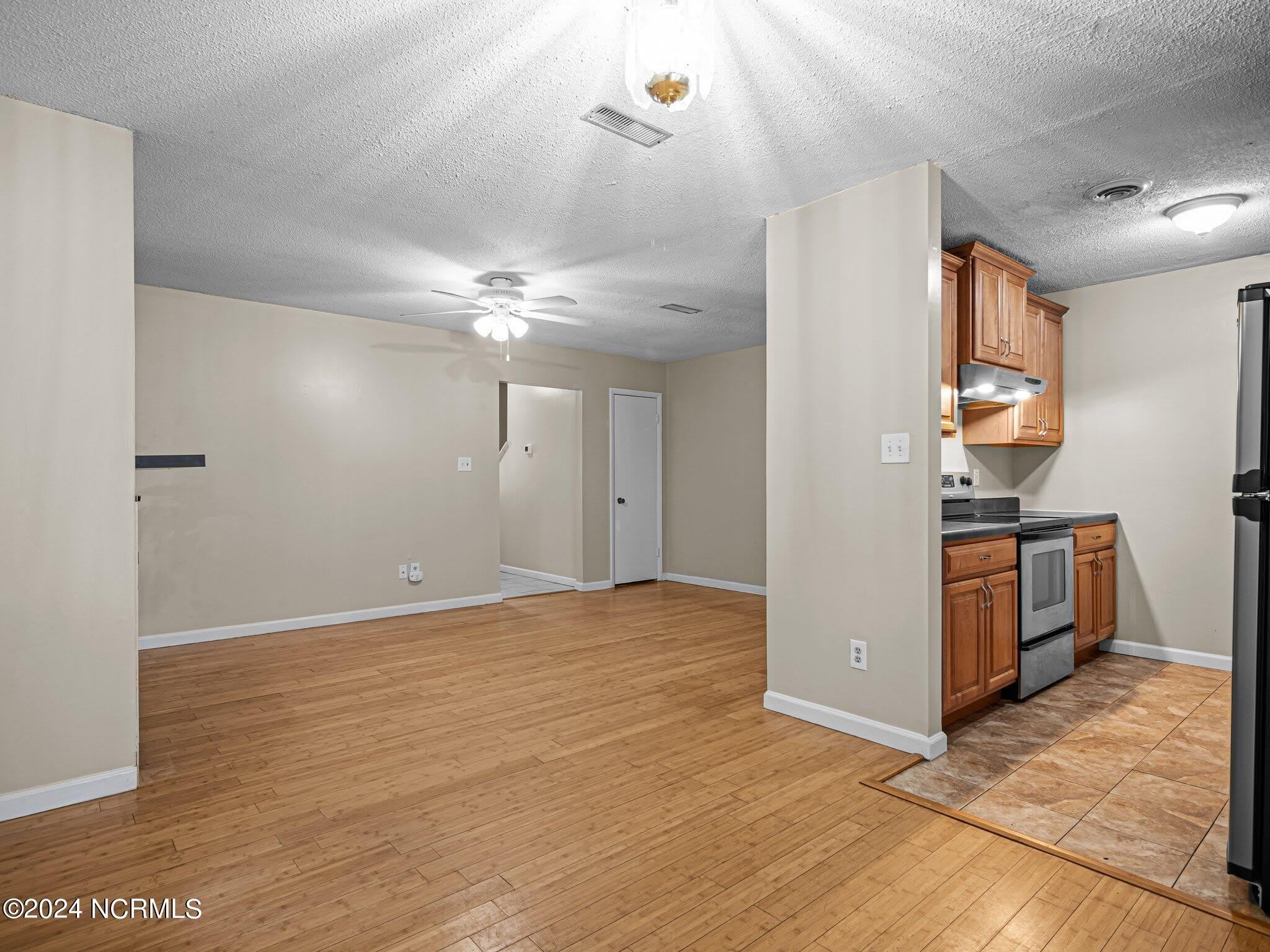 24 S Onsville Place – photo 4