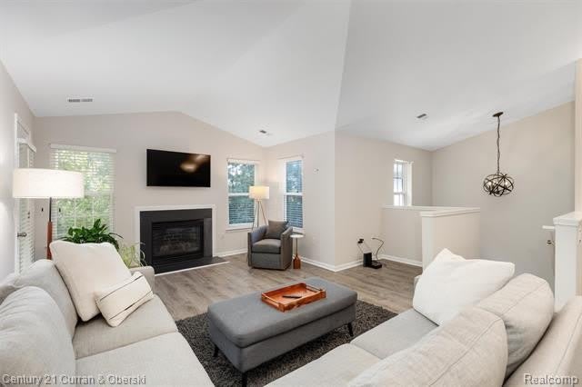 47879 Cardiff Avenue – photo 4