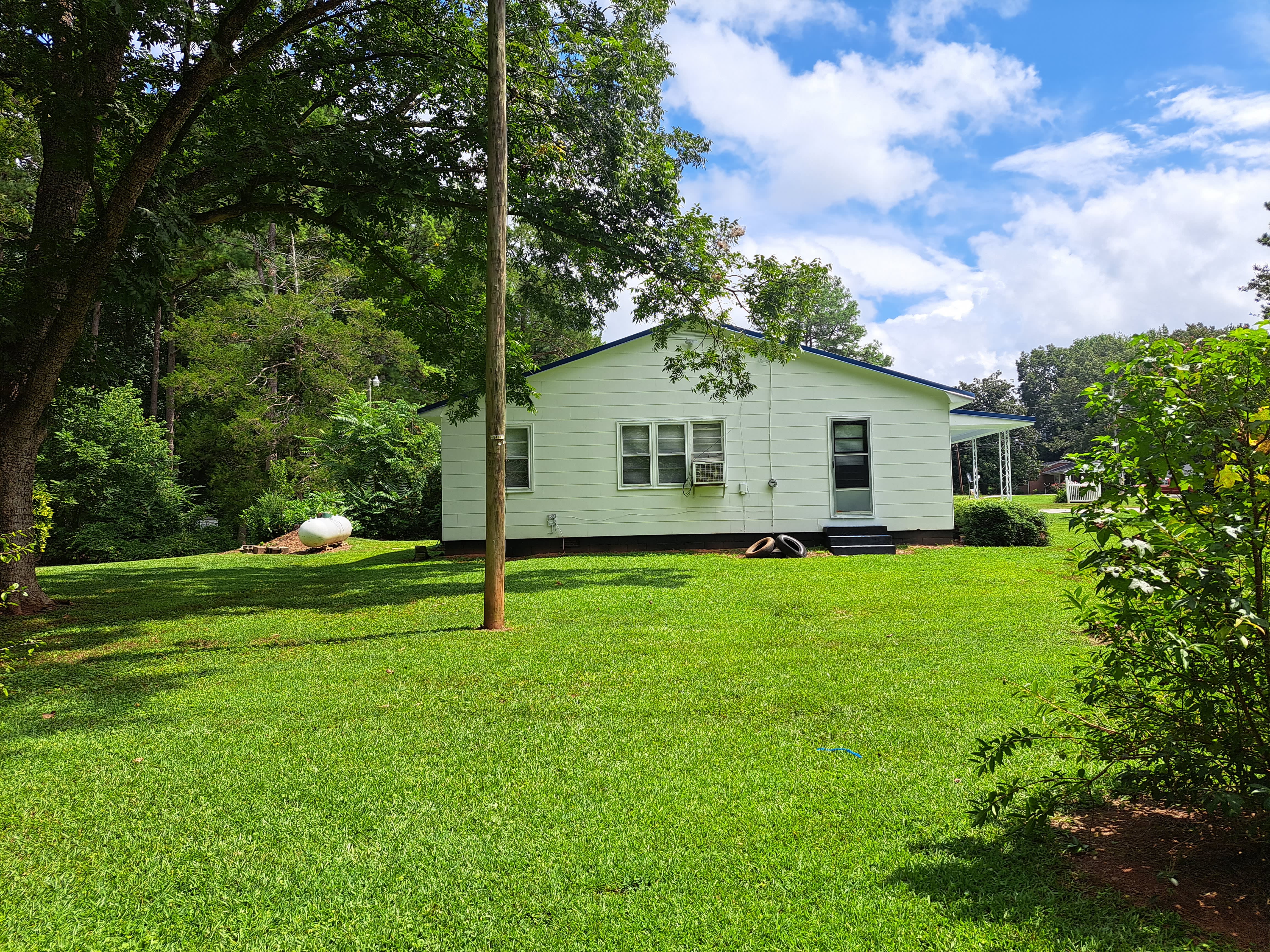 136 Dowtin St – photo 3