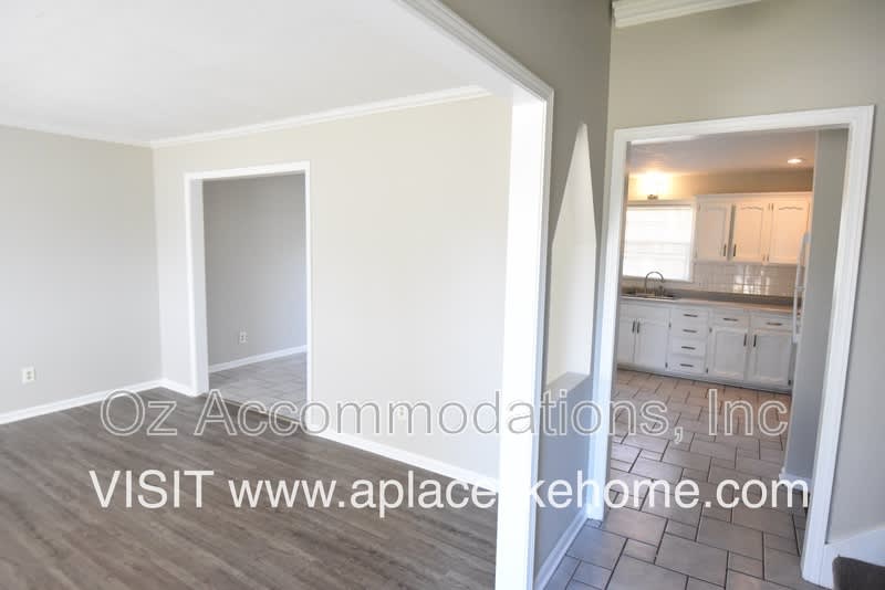 16604 W 142nd Circle – photo 3