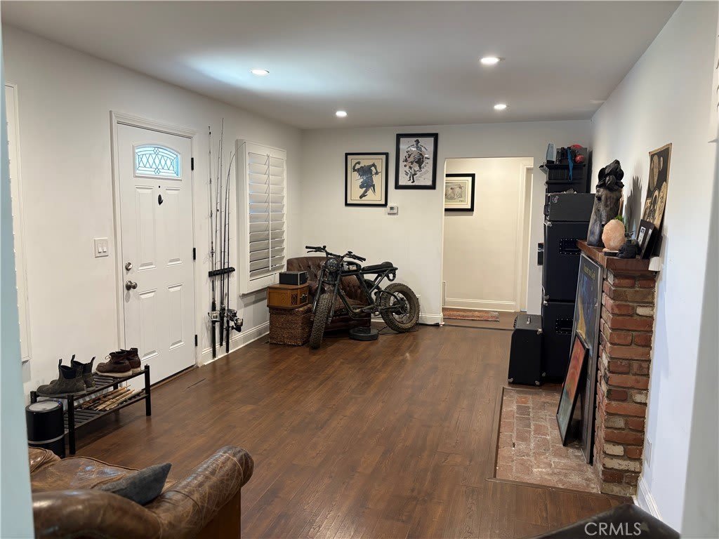 12917 Gladstone – photo 4