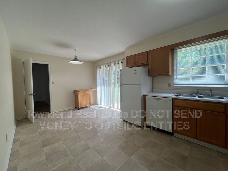2213 Stanton Street – photo 4