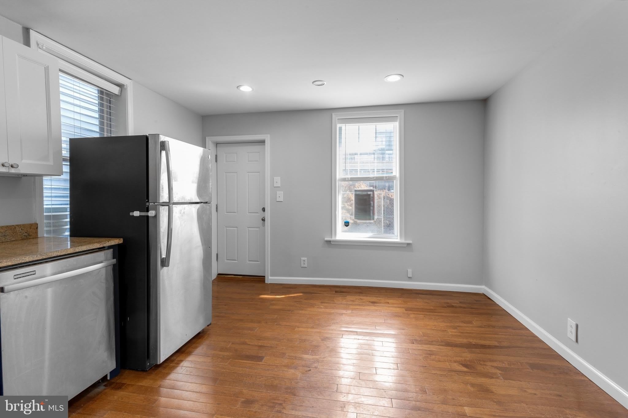 1428 N HOPE Street – photo 4