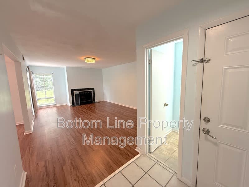 7838 Hummingbird Ln – photo 4