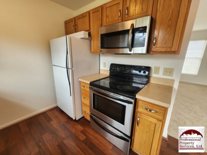 1048 Kasinof Avenue – photo 4