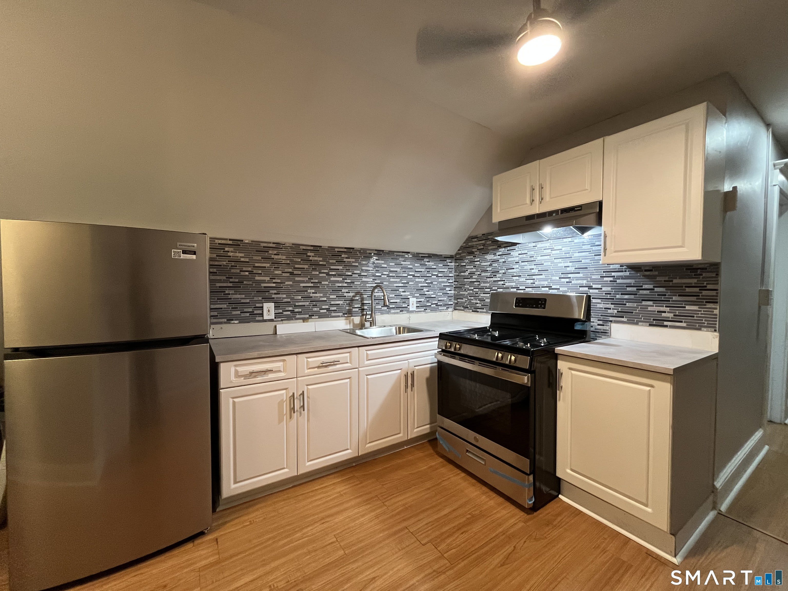 105 First Street – photo 2