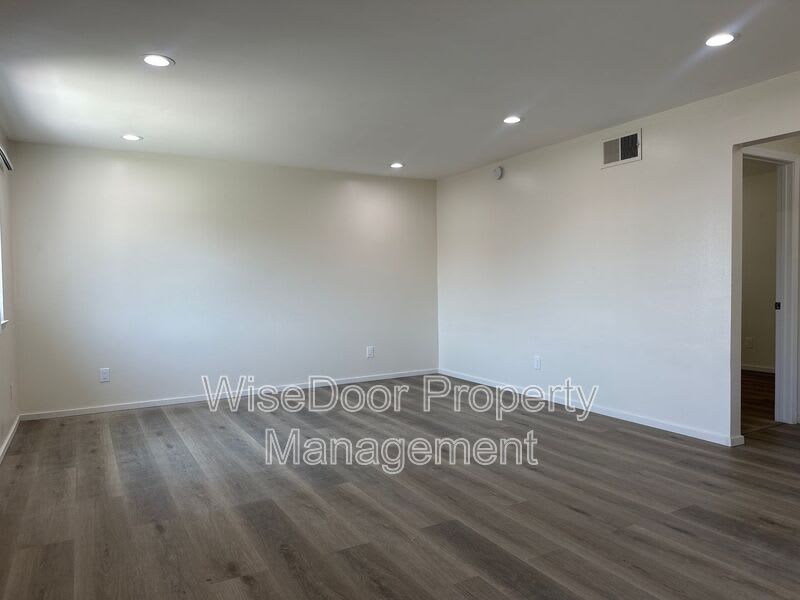 3404 20th St. – photo 5