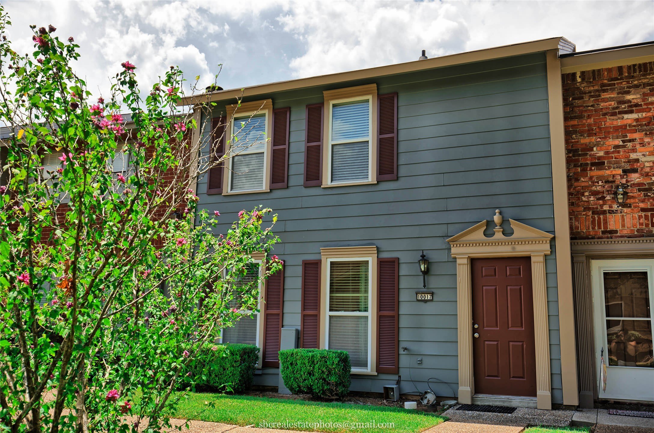 10017 Saratoga Drive – photo 2
