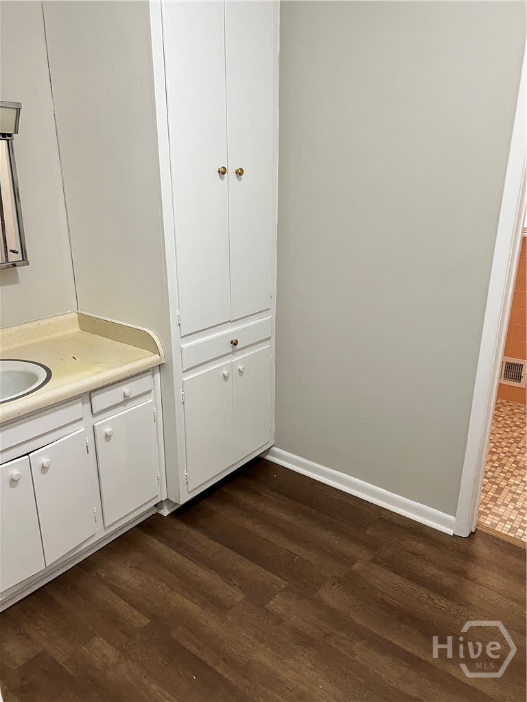 2252 S Milledge Avenue – photo 4