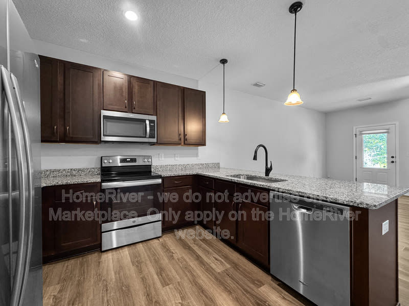 1717 Sound Haven Ct – photo 2