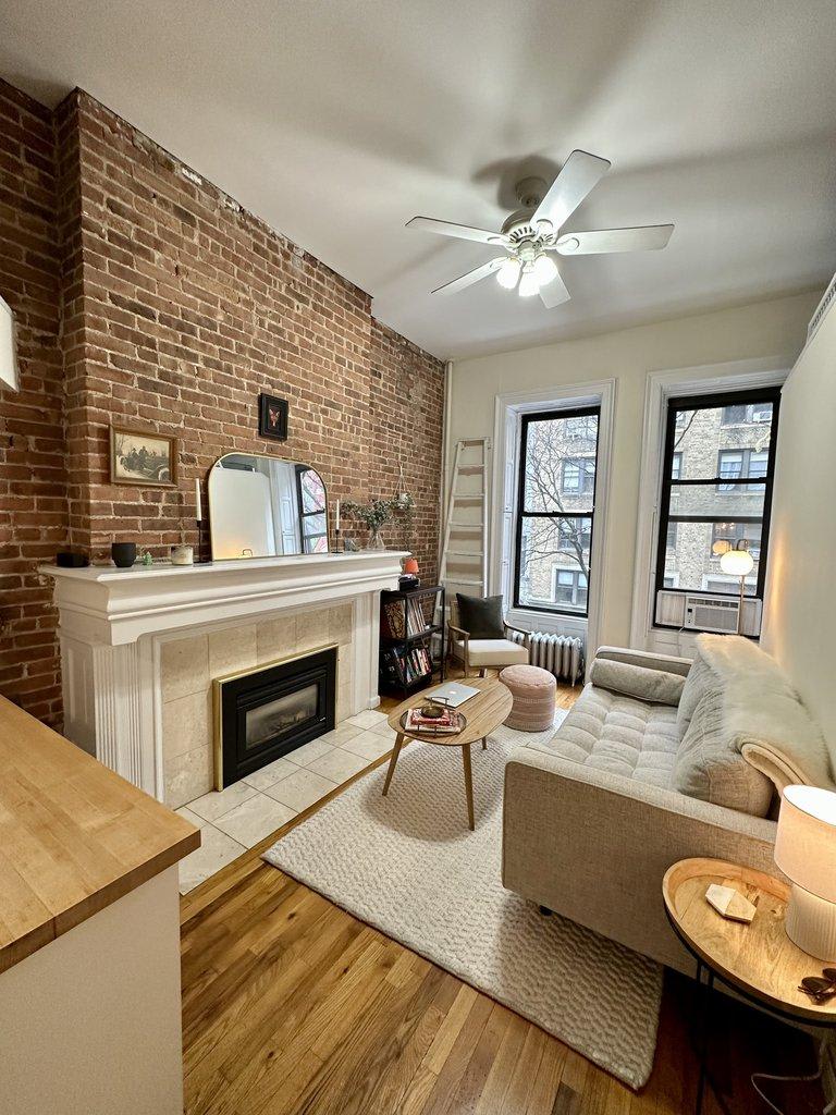 73 West 68th Street – photo 1
