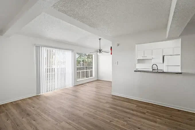 Residences at the Med – photo 4