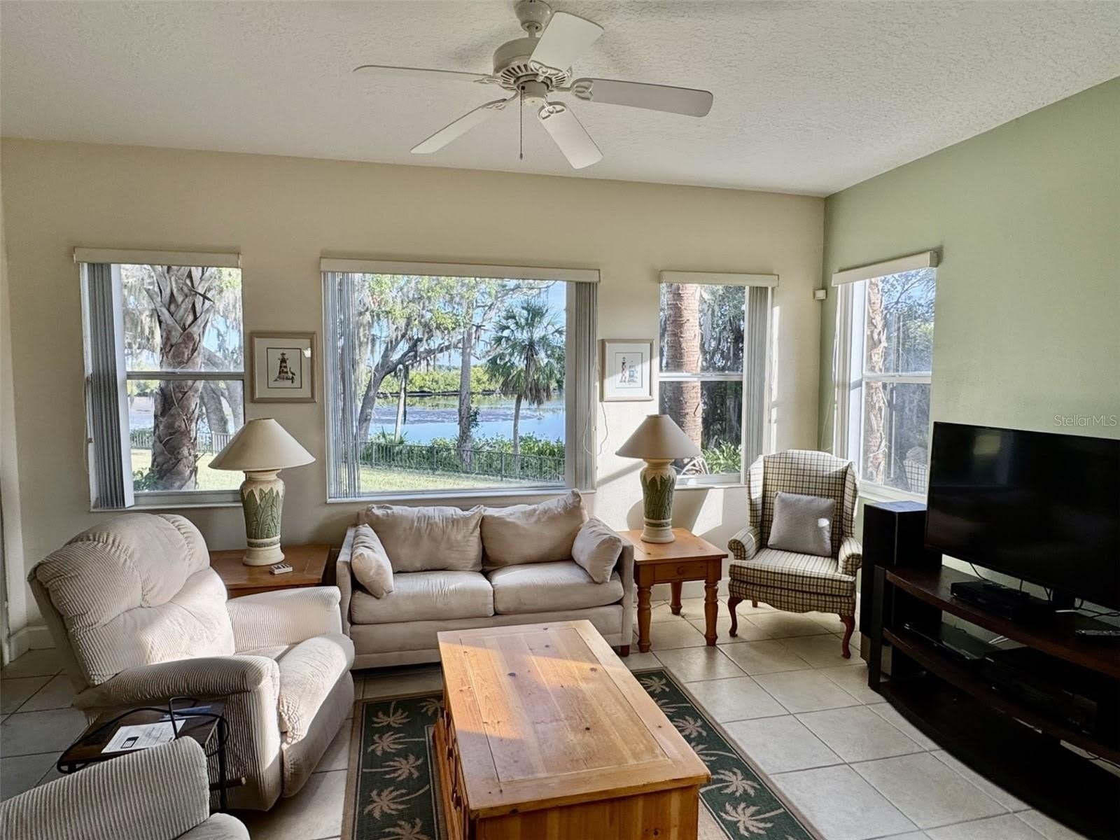 9411 DISCOVERY Terrace – photo 5