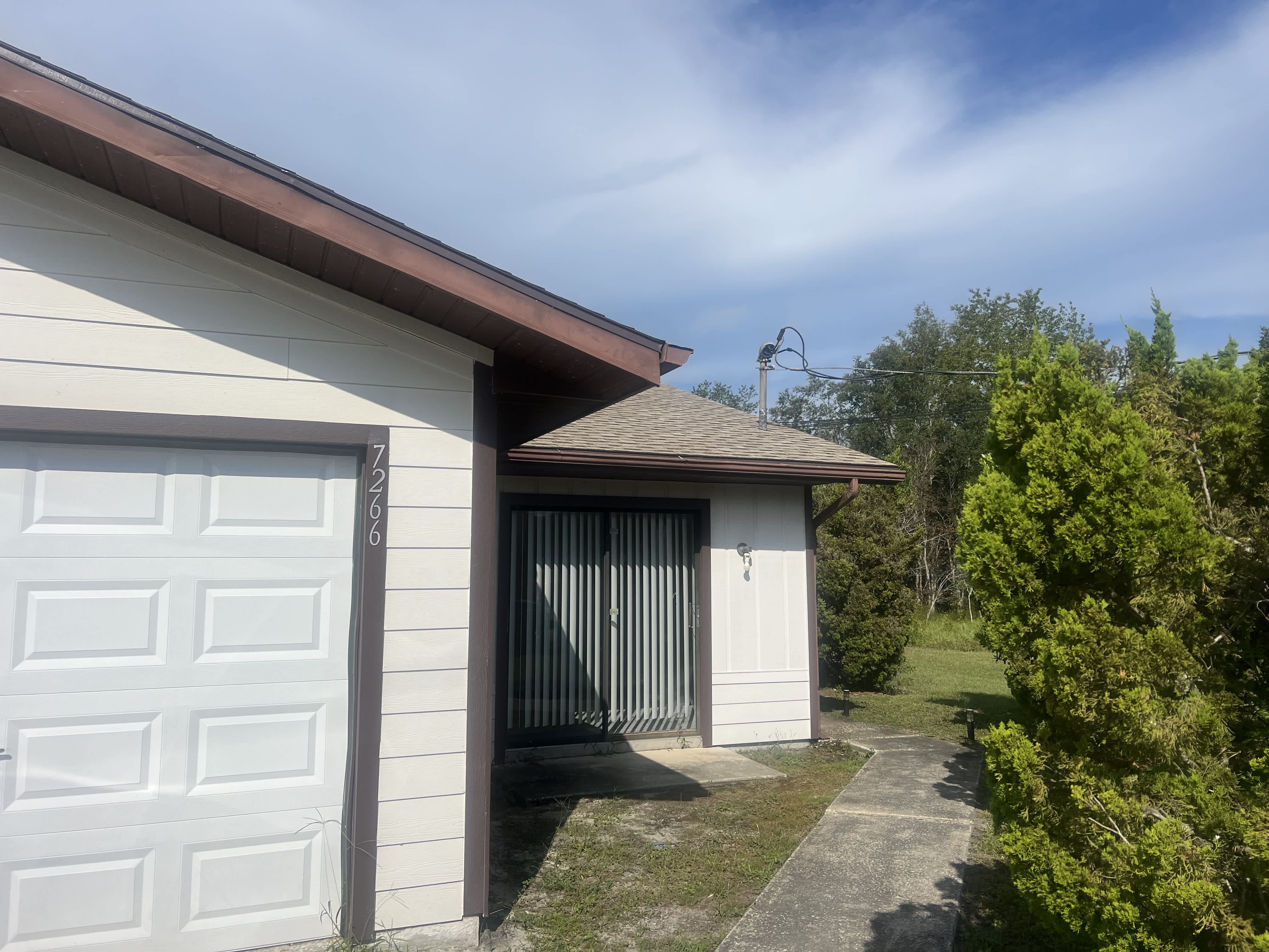 7266 Pond Cir – photo 1
