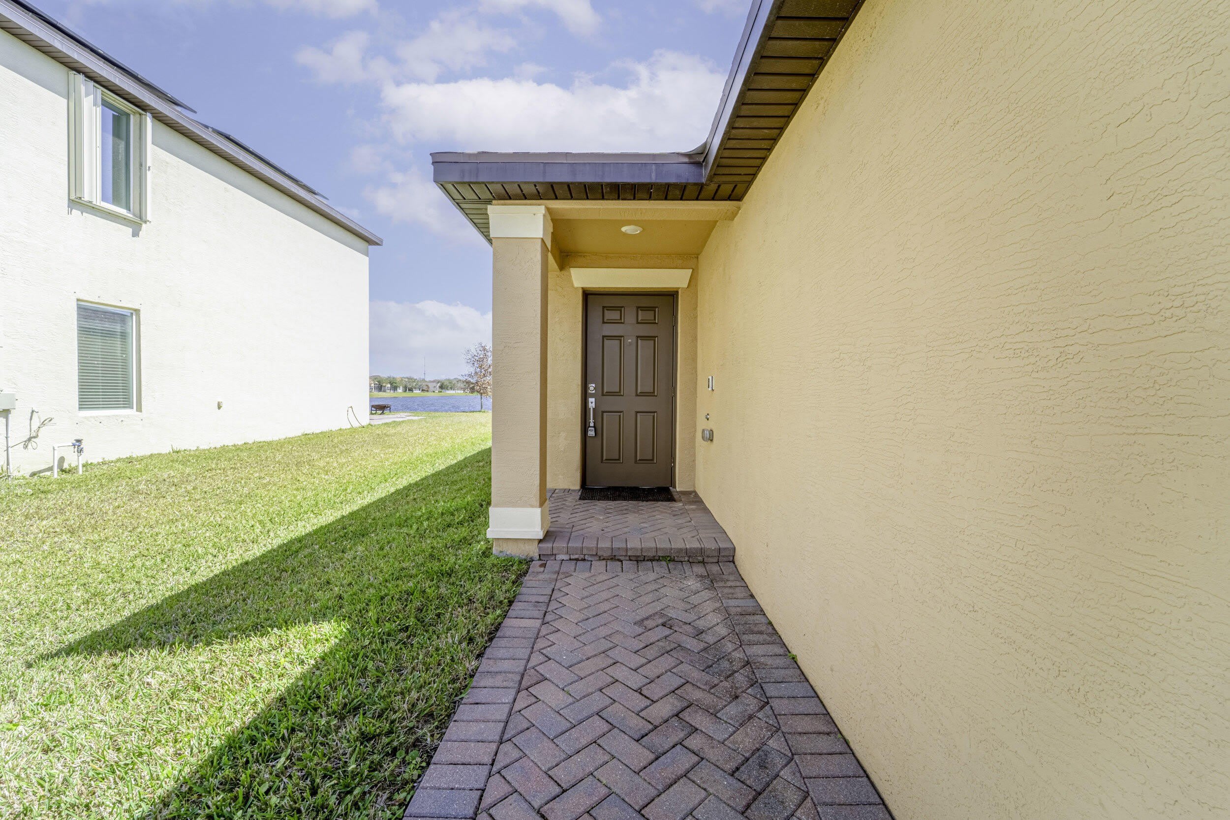 788 Worlington Lane – photo 4