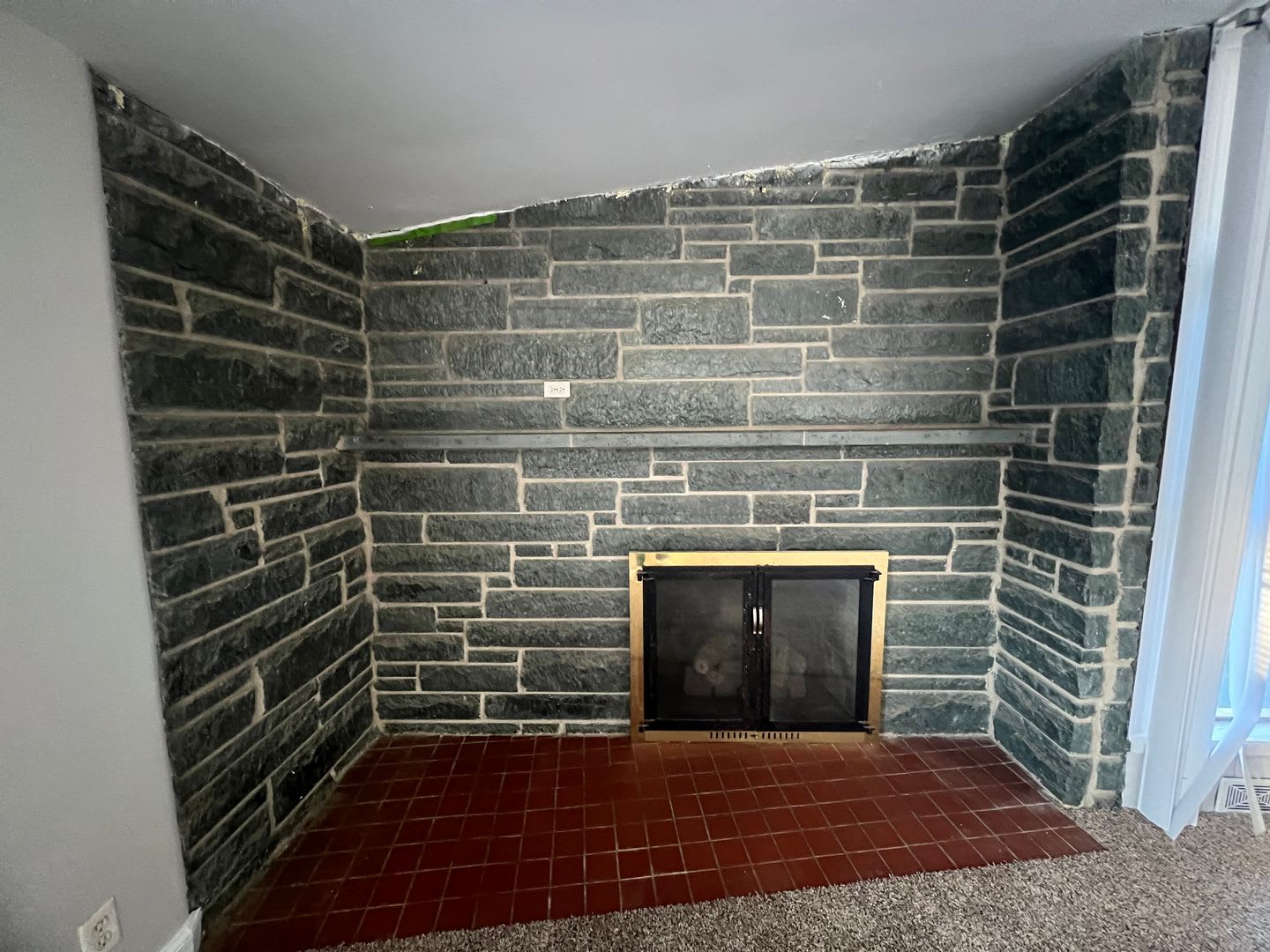 One Story House with Finished Basement – photo 4