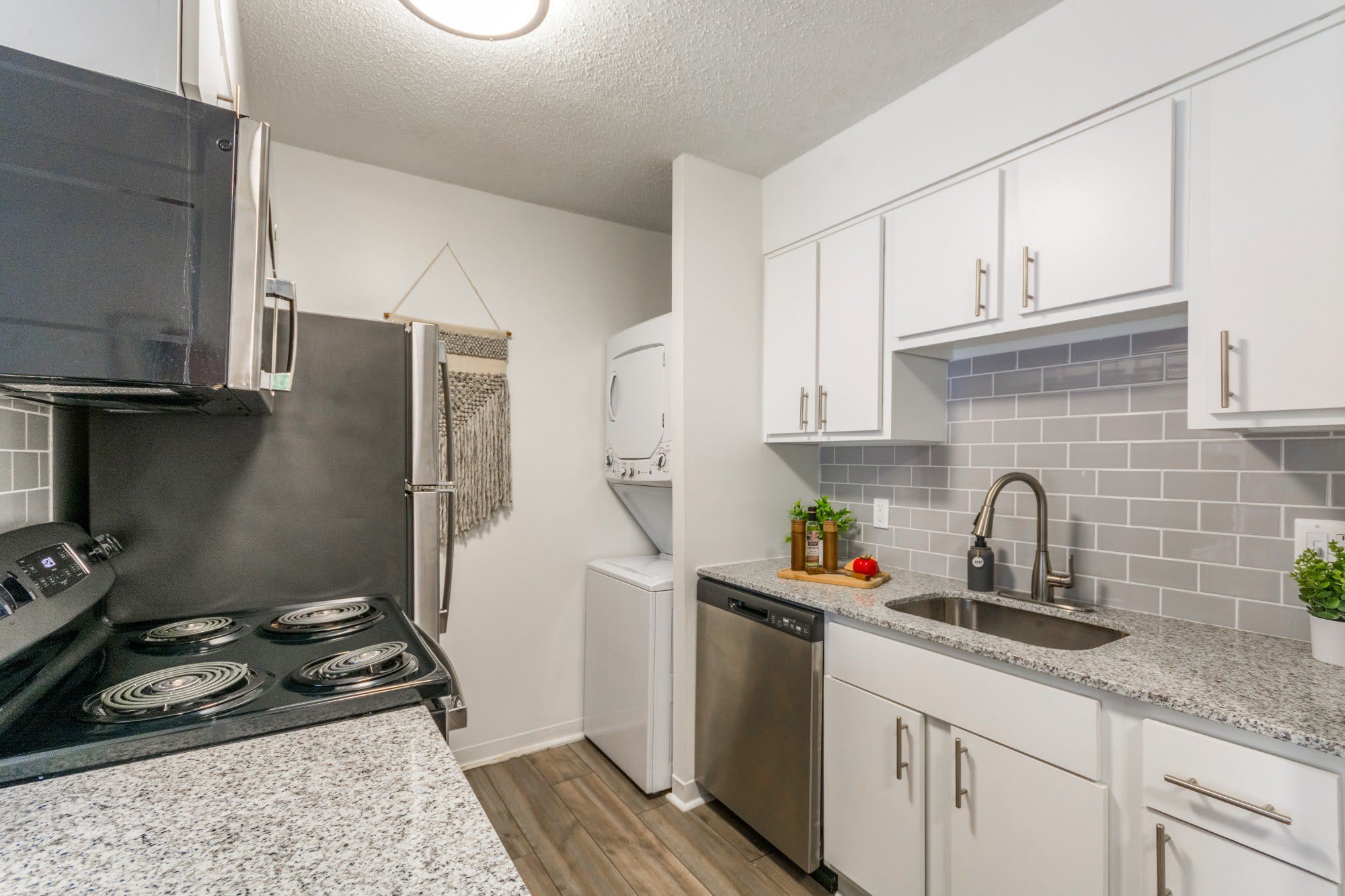 Brightwaters Apartments – photo 2