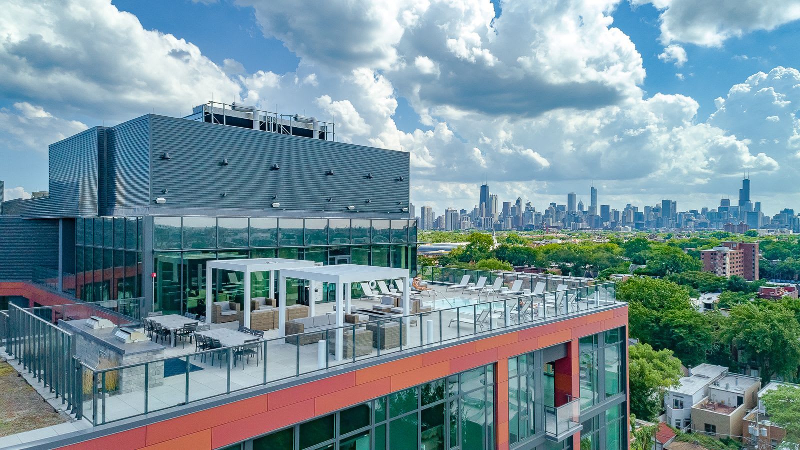 Elevate Lincoln Park Apartments – photo 4