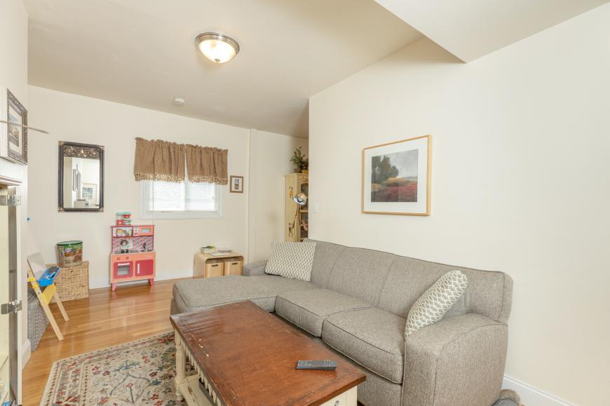 9 P St – photo 4