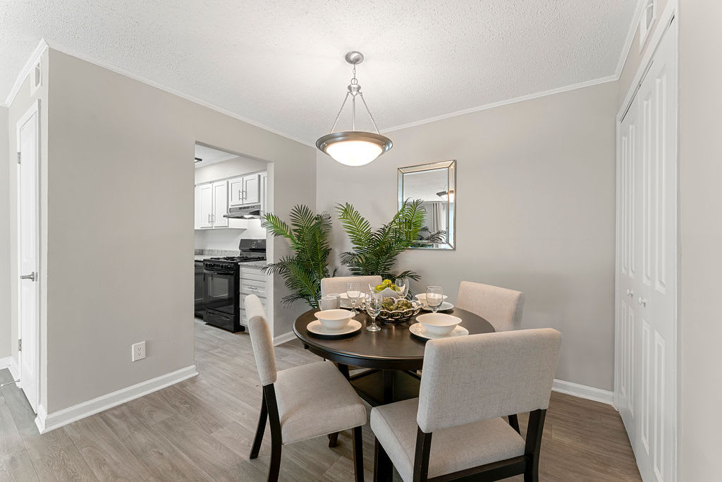 445 Cleveland – photo 4