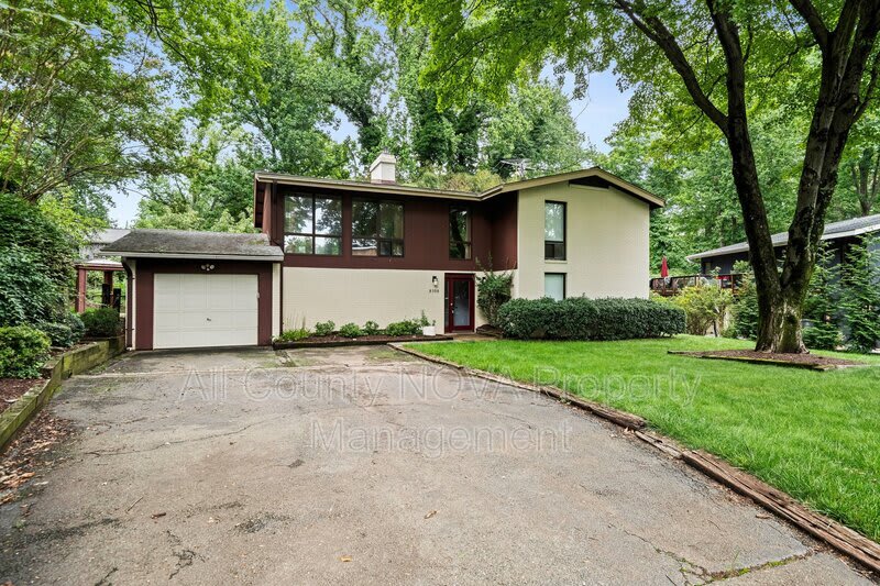 8108 Timber Valley Ct – photo 2