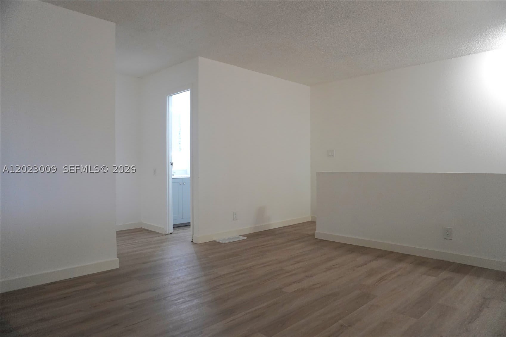17901 NW 68th Ave – photo 5