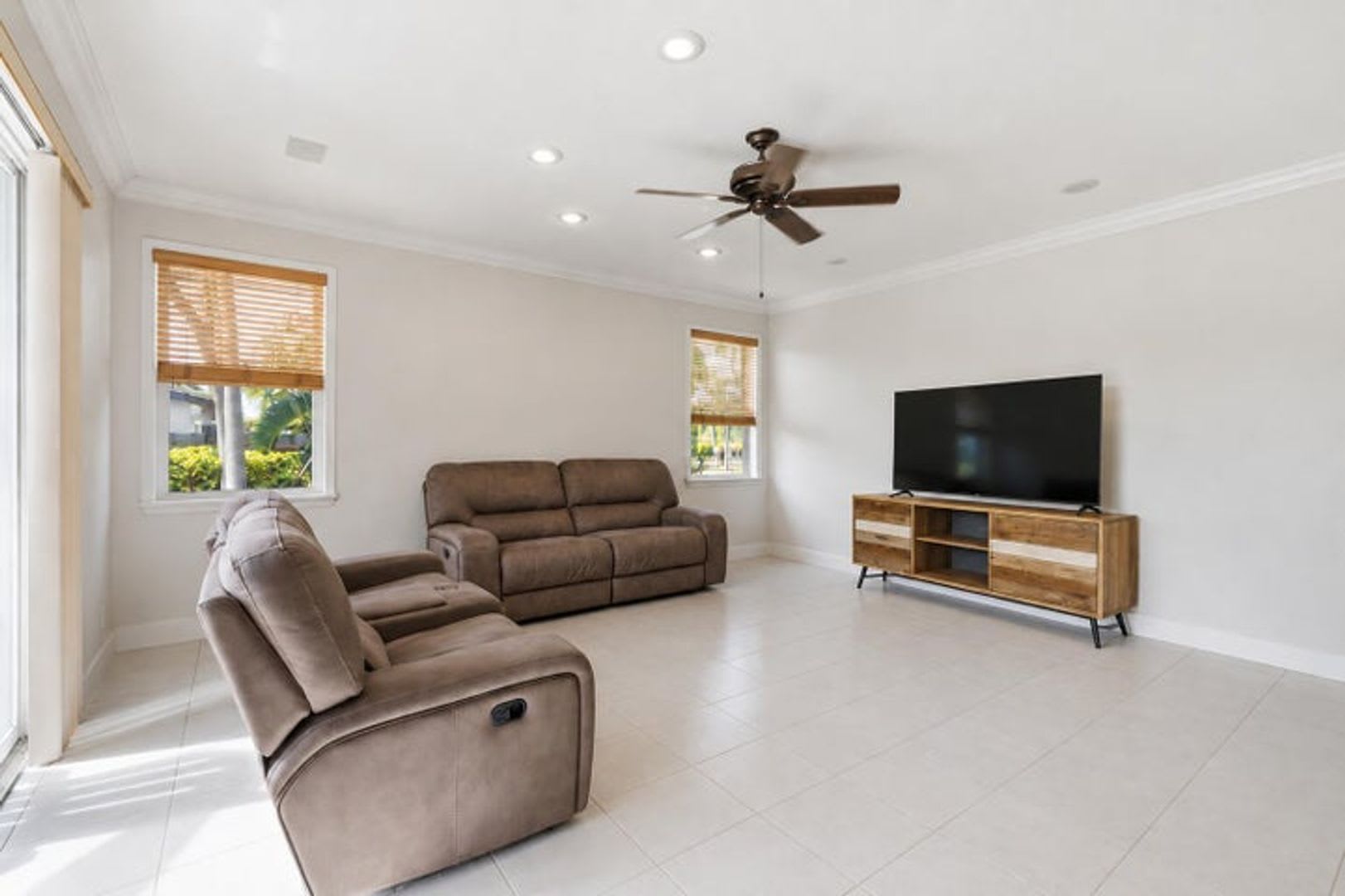 517 SE 7TH Avenue, Deerfield Beach, FL 33441 – photo 4