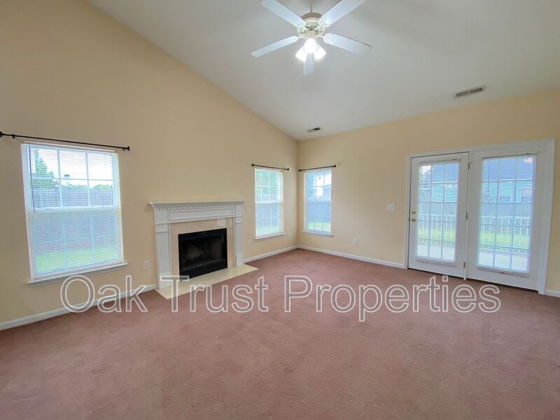 119 Speer St – photo 5