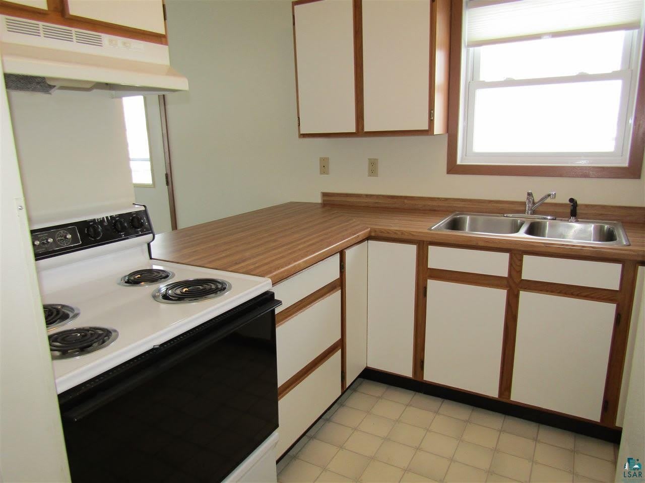 47 E 4th St – photo 5