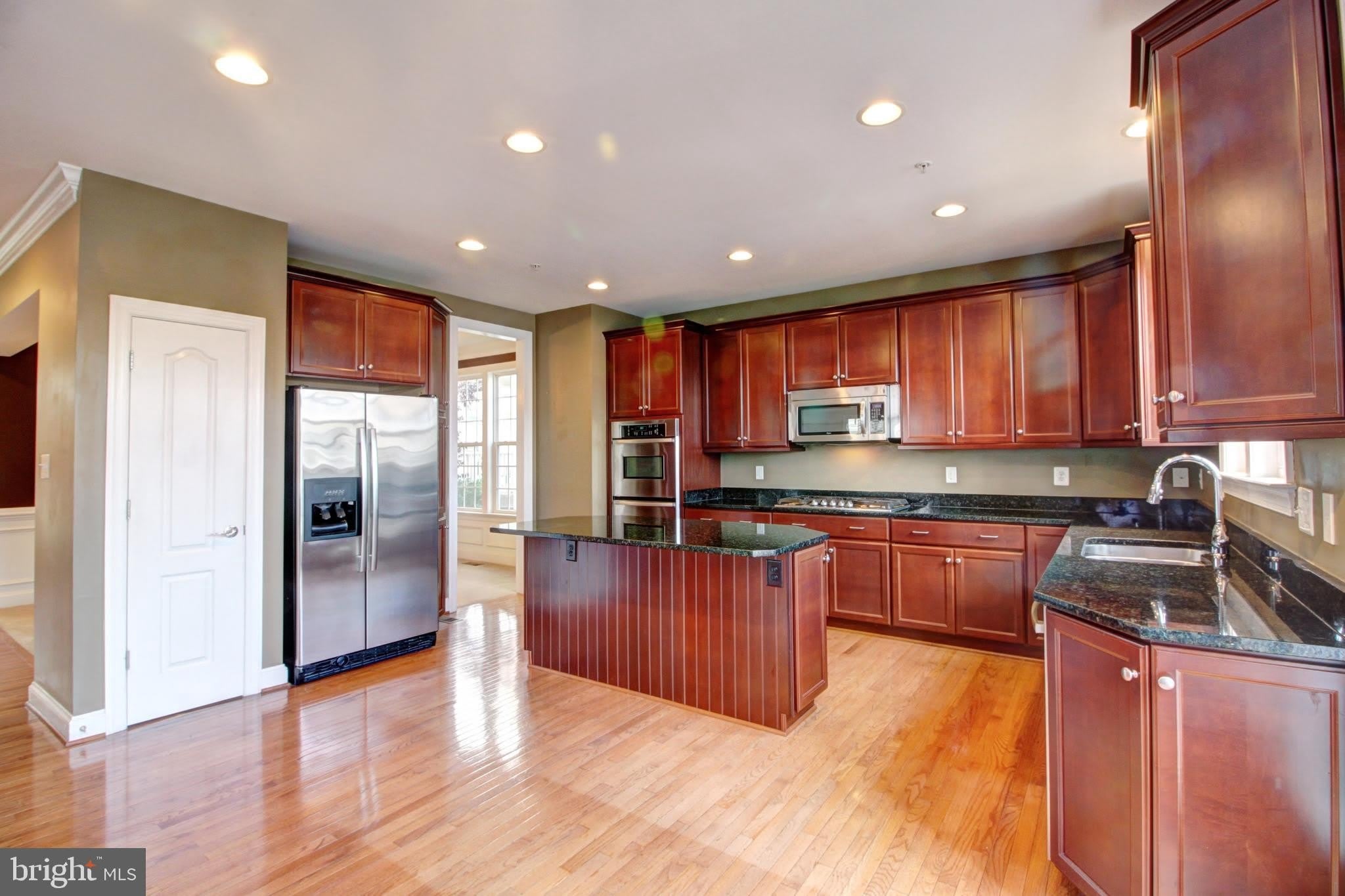 4105 BRUSHFIELD – photo 2