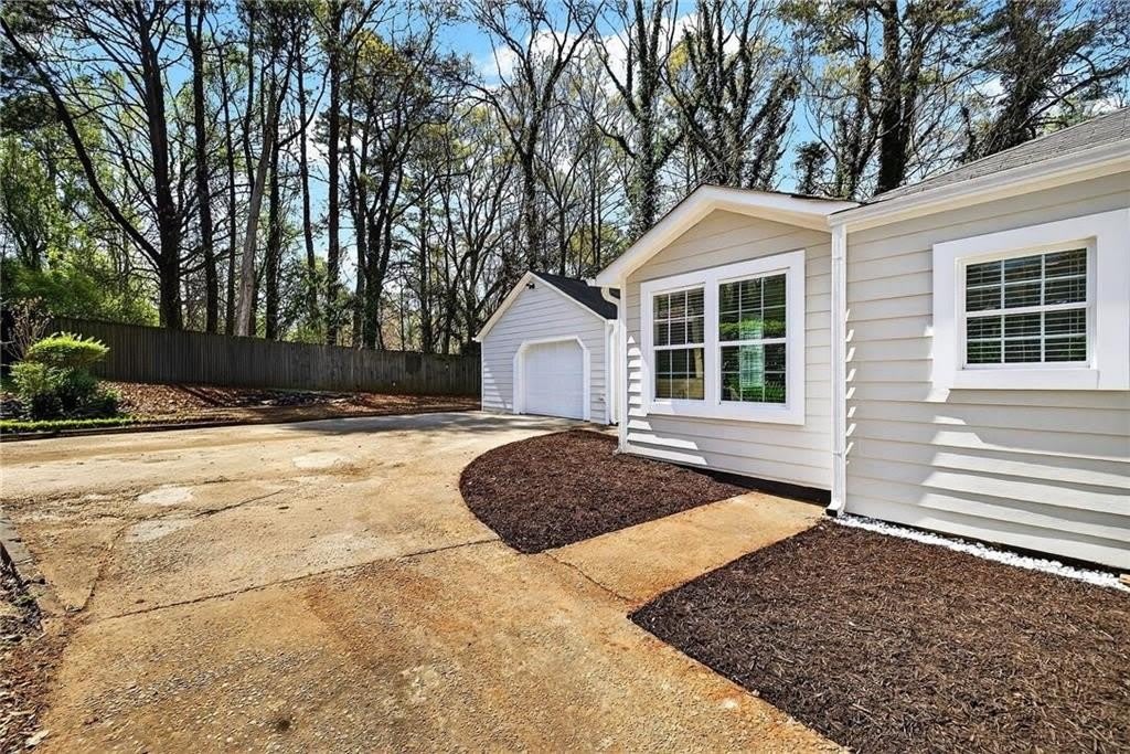 955 Columbia Drive – photo 4