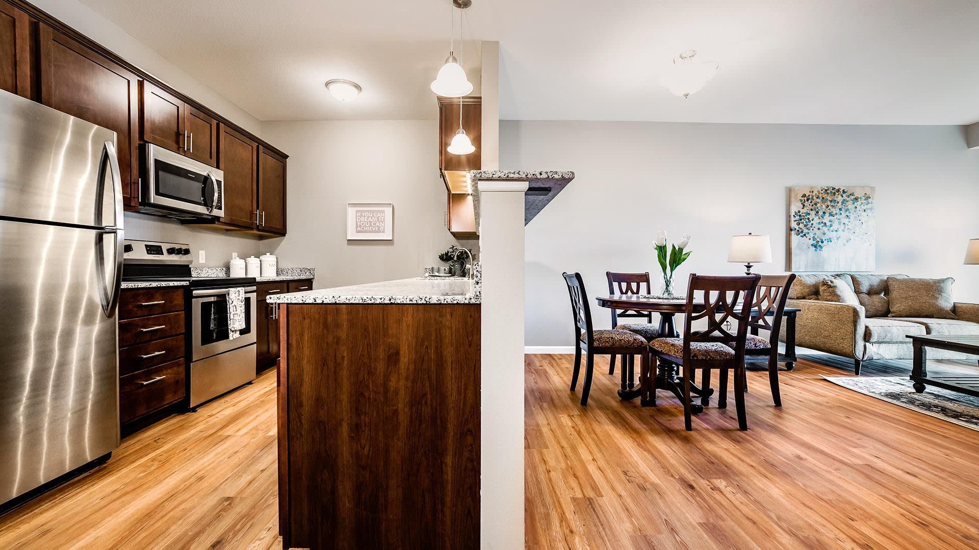 Gateway Green Apartments – photo 2