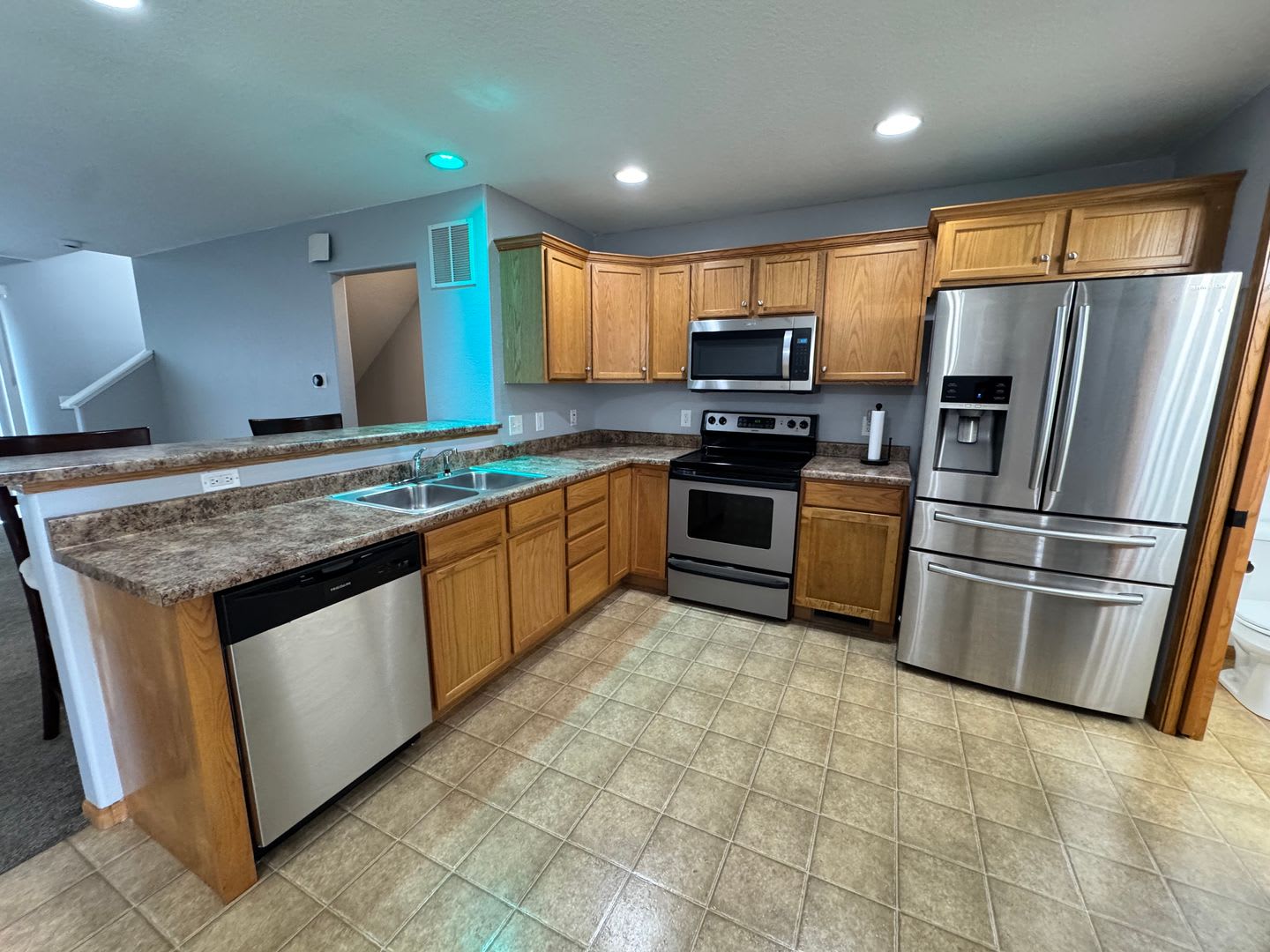 3 Bedroom 3 1 2 Bath Condo In Davenport – photo 2
