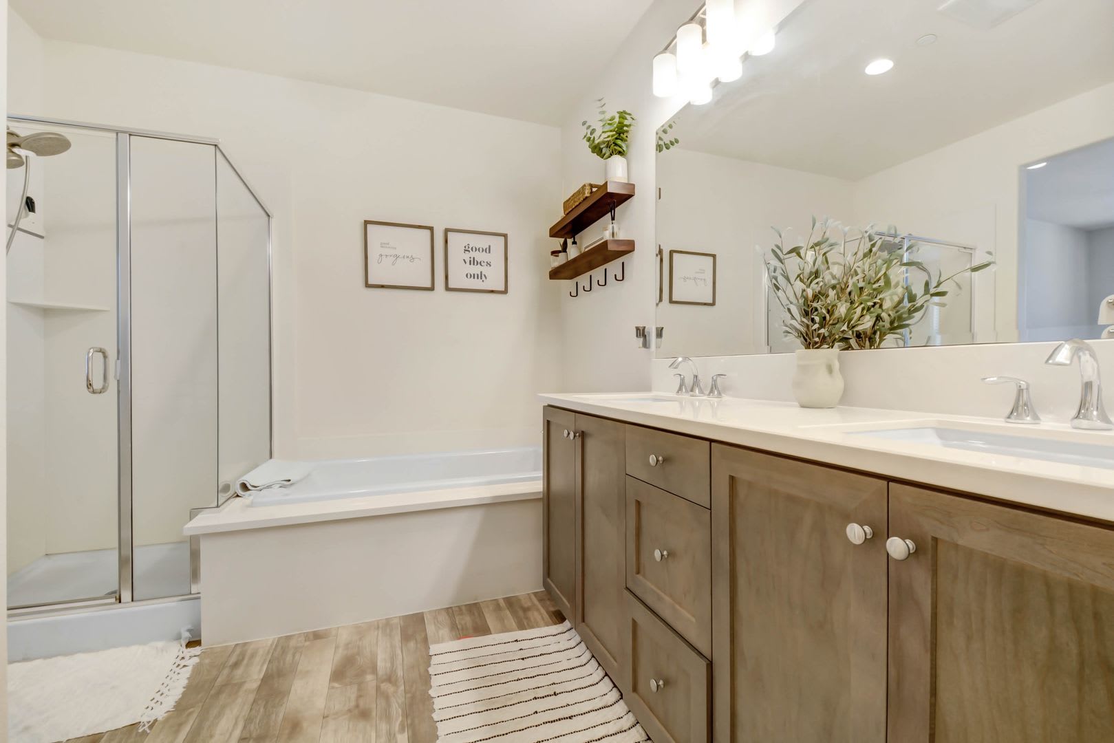 Coming Soon 3 Bedroom 3 Bathroom Tri Level Condominium For Lease In Rancho Cucamonga California – photo 5
