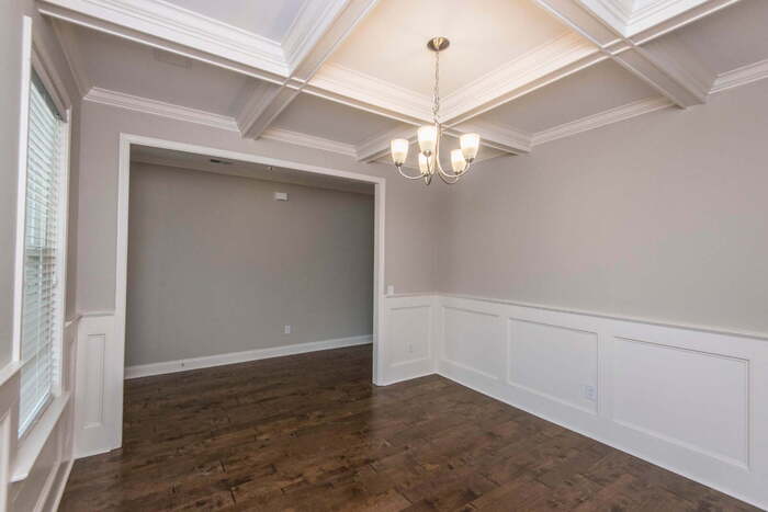 302 Pond Hill Court – photo 4