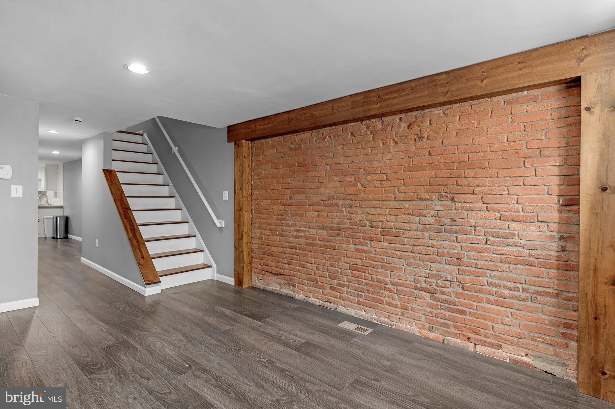 106 S Regester Street – photo 2