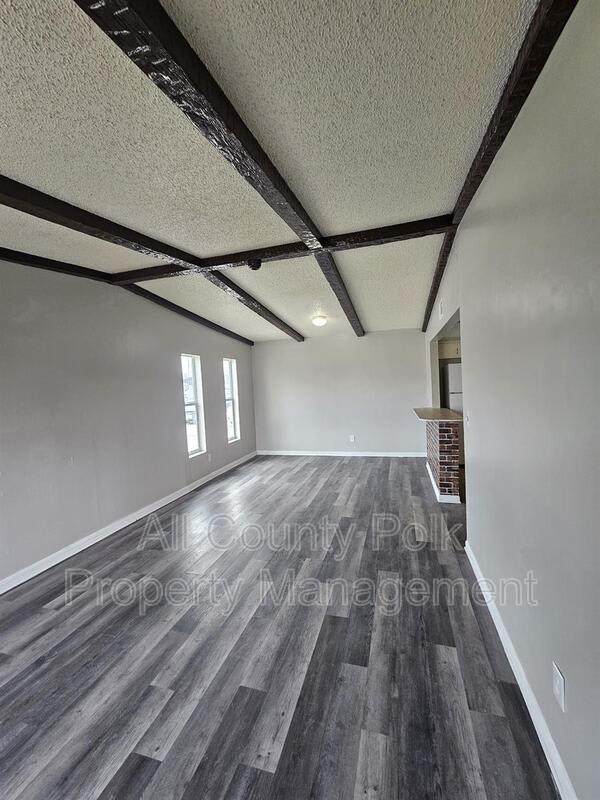 3037 Saint Paul Dr. – photo 2