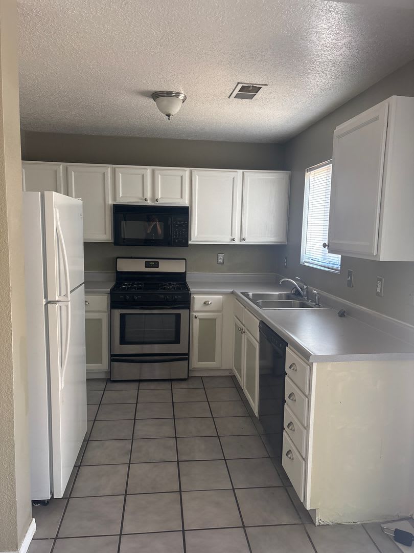 NE Albuquerque Rental – photo 5