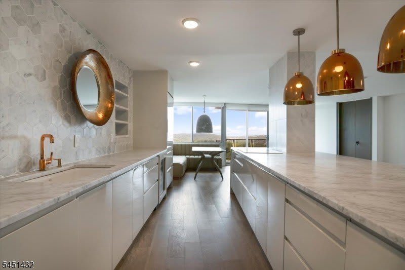 1 Claridge Dr – photo 5