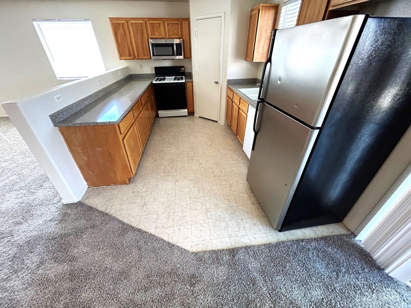 Beautiful 3 Bedroom 2 Bathroom House Located In A Wonderful Gated Community – photo 5