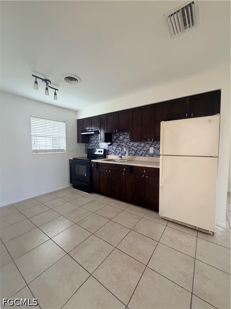1742 Maple Drive – photo 2