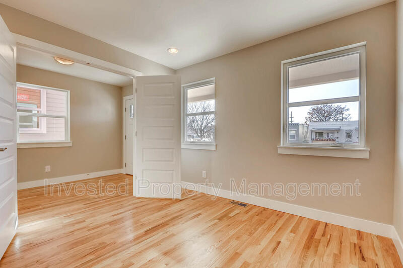3344 Williams St – photo 4