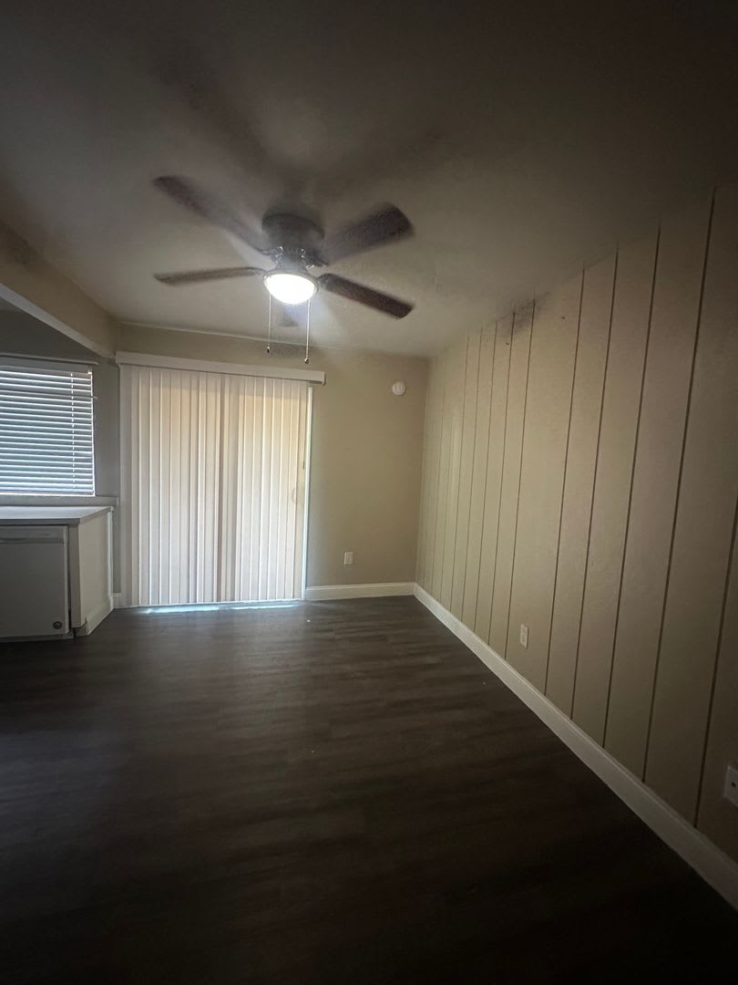 3 bed + 1.5 bath – photo 2