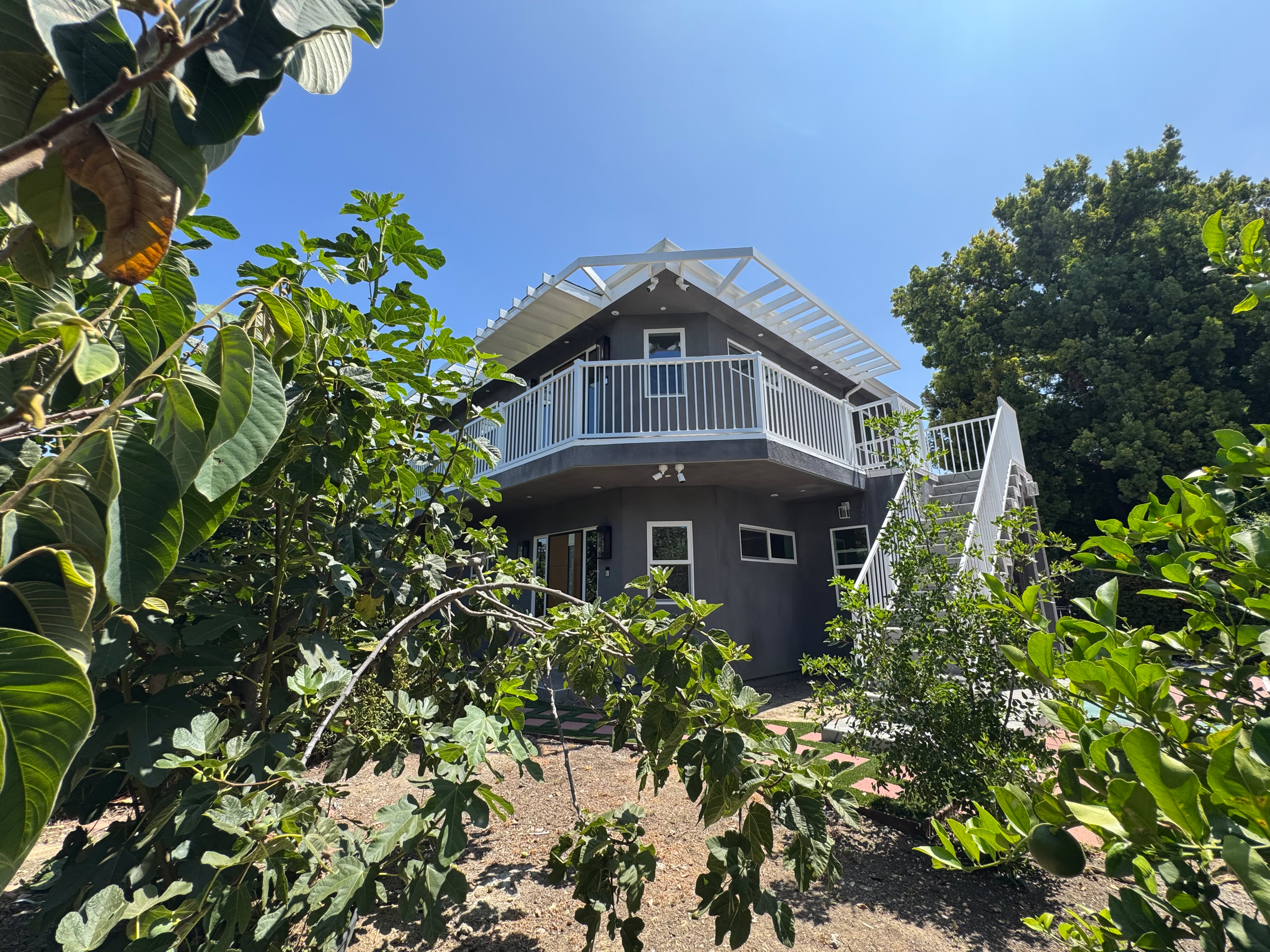 18320 Ingomar Street – photo 3